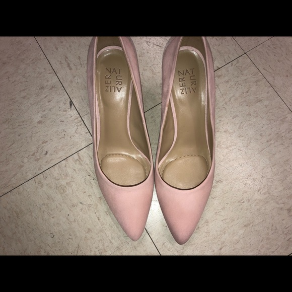 Naturalizer heels - Picture 3 of 8